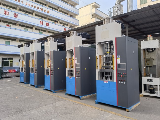 硬質(zhì)合金、電子陶瓷、磁性材料粉末成型伺服壓機