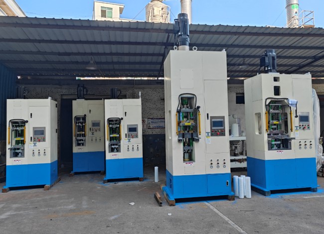 伺服粉末成型機(jī)在新能源車、儲能、風(fēng)電、光伏上的應(yīng)用